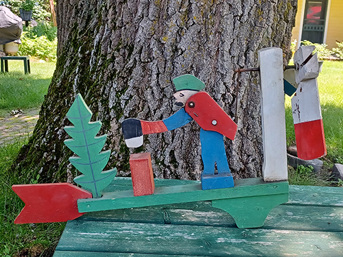 creamer, sugar bowl, salt and peppershakers