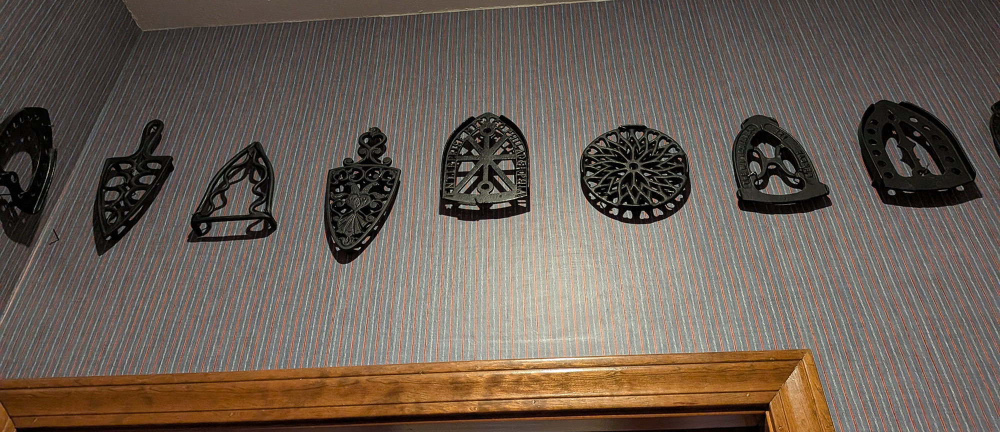 WallTrivet2000x800